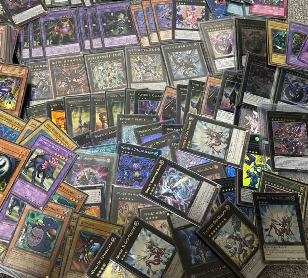 本日特価！遊戯王OCG 引退品 旧アジア 英語版レリーフ