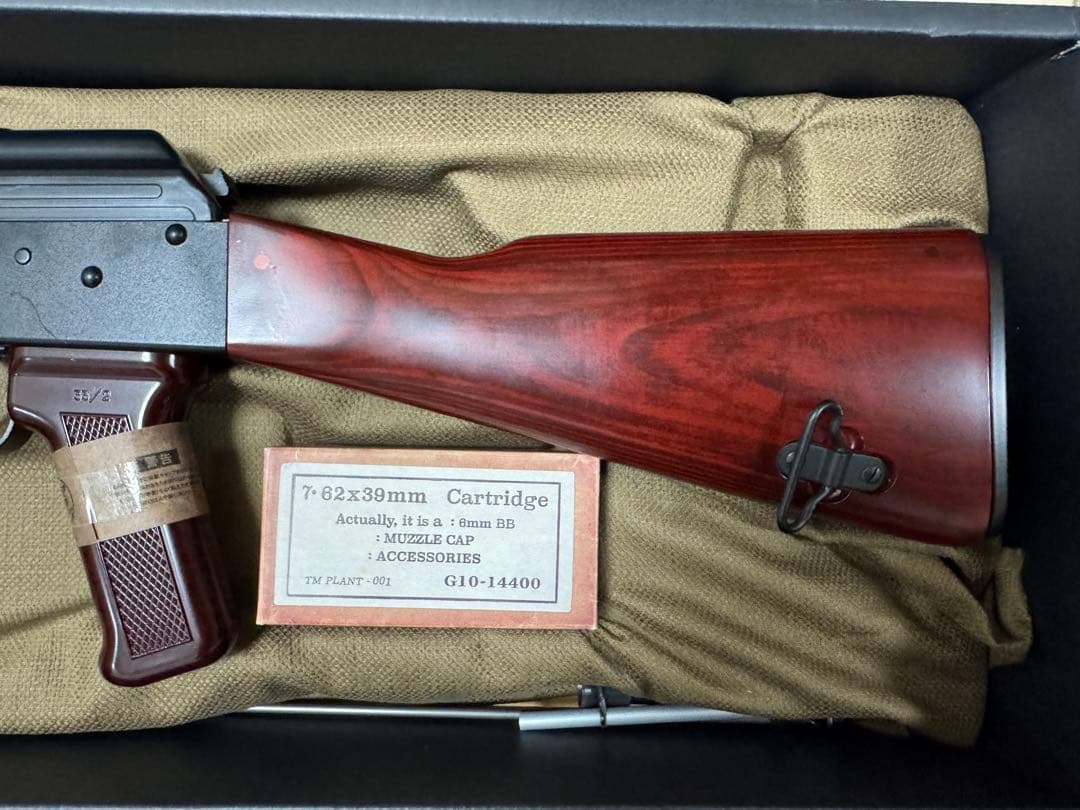 東京マルイAKMガスガン マガジン2個付き