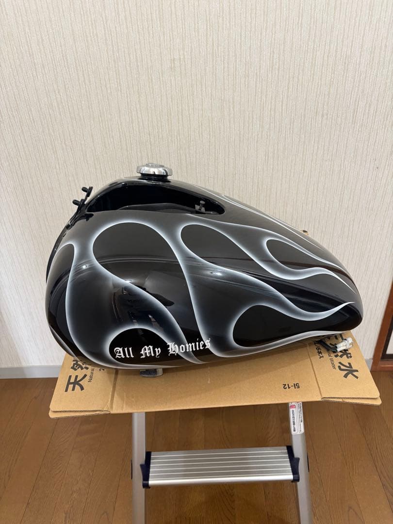 ドラッグスター400 クラシック　タンク　ファイヤーパターン　フレイムス