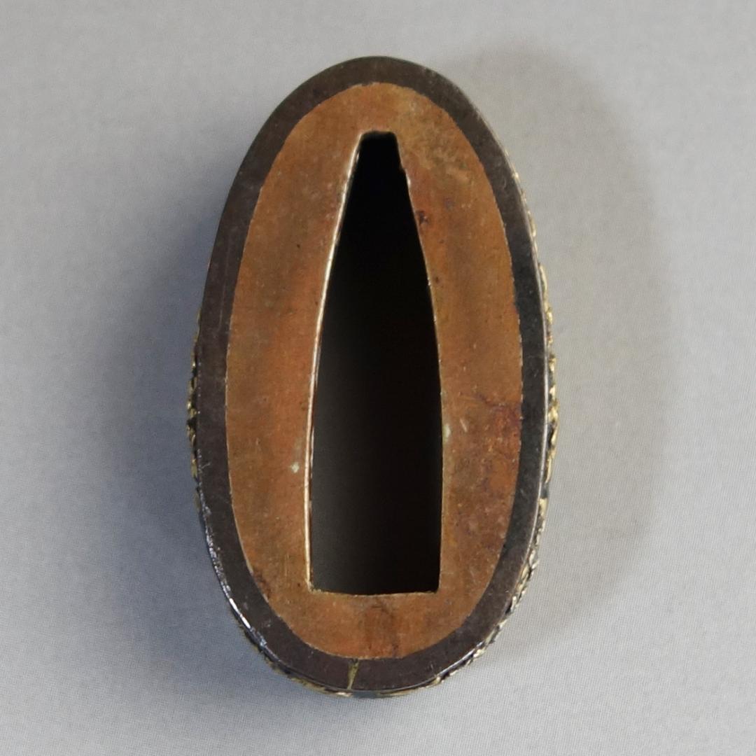 【赤銅魚子地 金銀色絵 桜花図縁頭】刀装具 縁頭 鍔 鐔 日本刀 武具 骨董