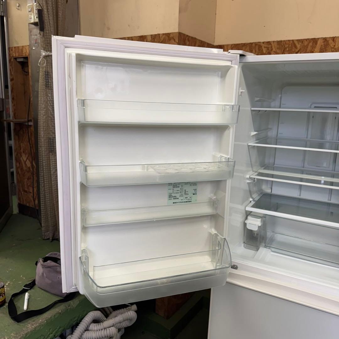 313 送料設置無料　自動製氷機能付き東芝大型冷蔵庫　363L 3ドア　洗濯機