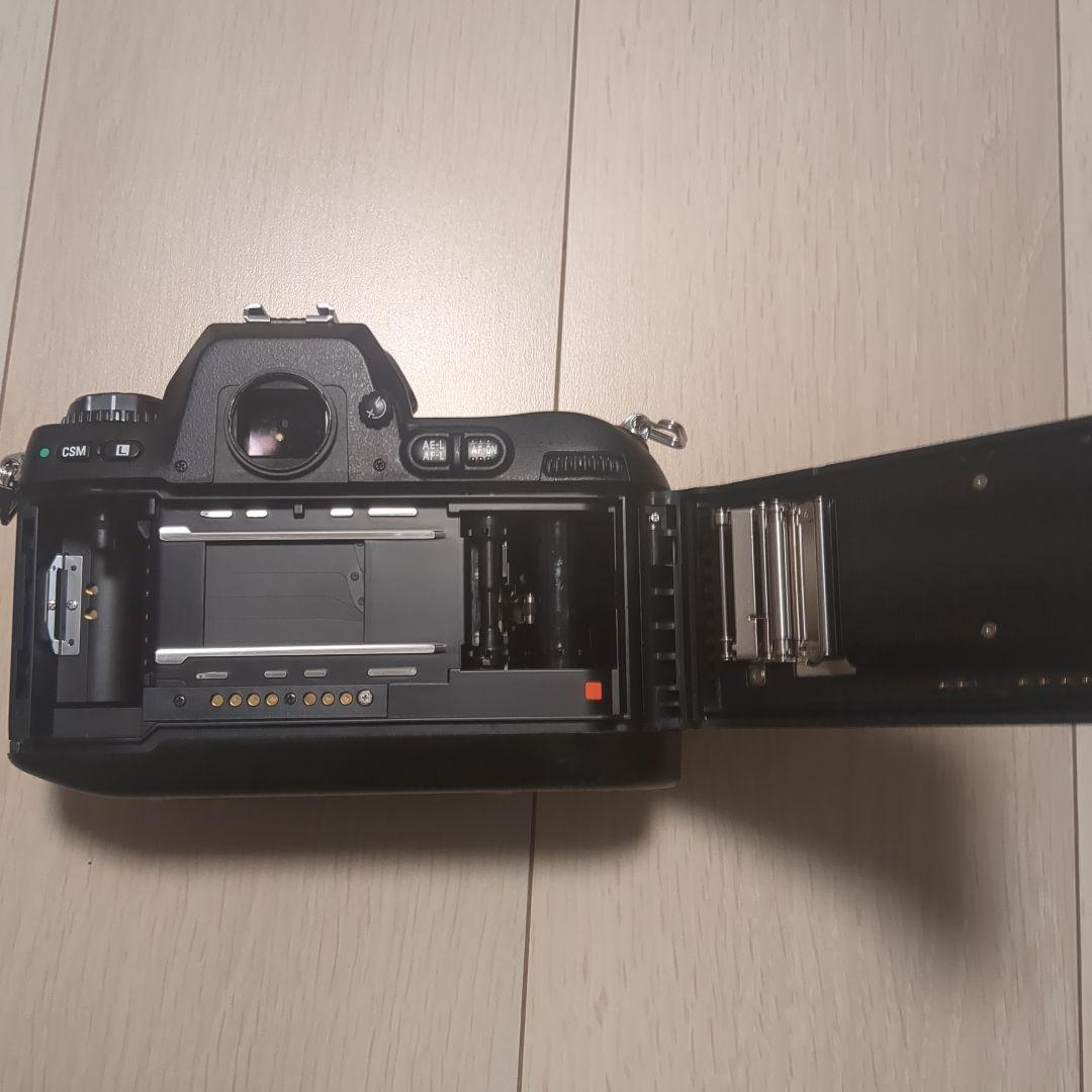 Nikon F100 フィルム一眼レフカメラ