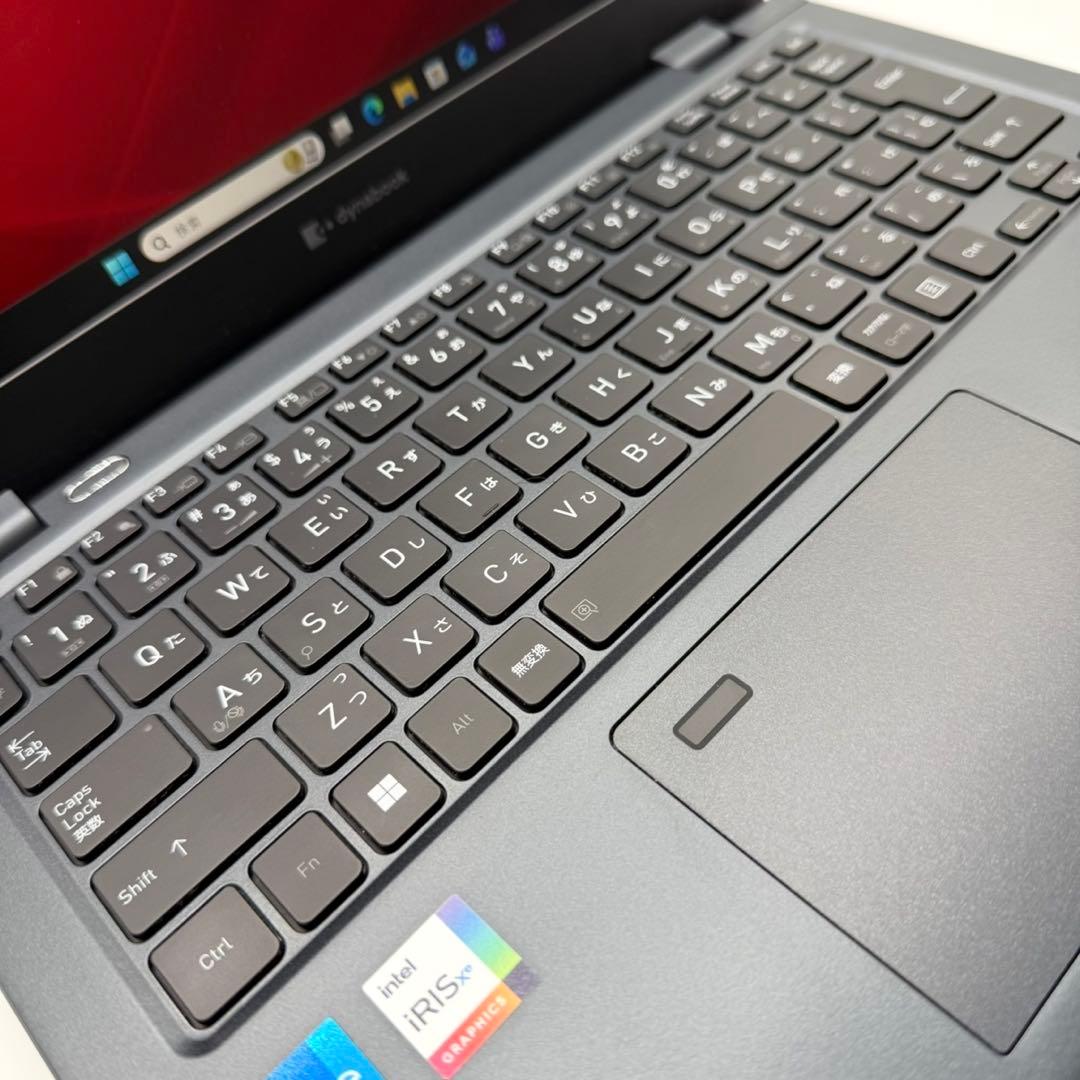 美品 dynabook G83/HU 11世代i5 薄型軽量 長時間駆動 高解像
