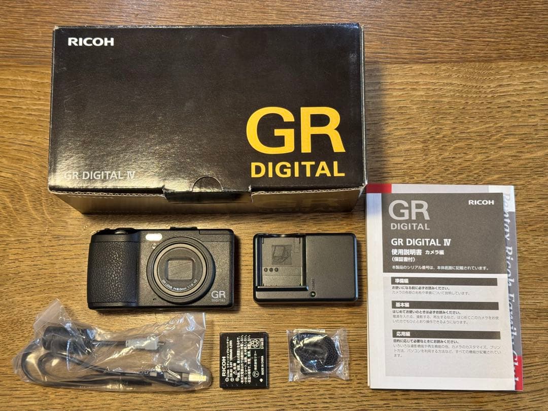 デジタルカメラ RICOH GR DIGITAL IV