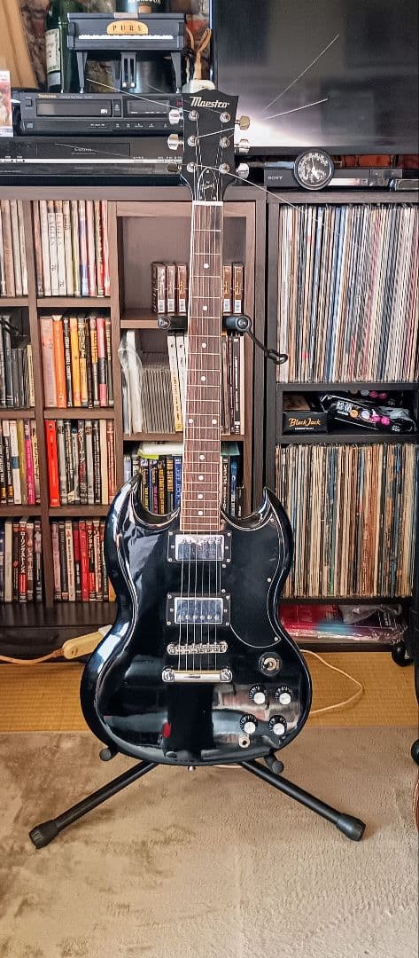 Maestro by Gibson ピアノブラックエレキギター　ハードケース付属