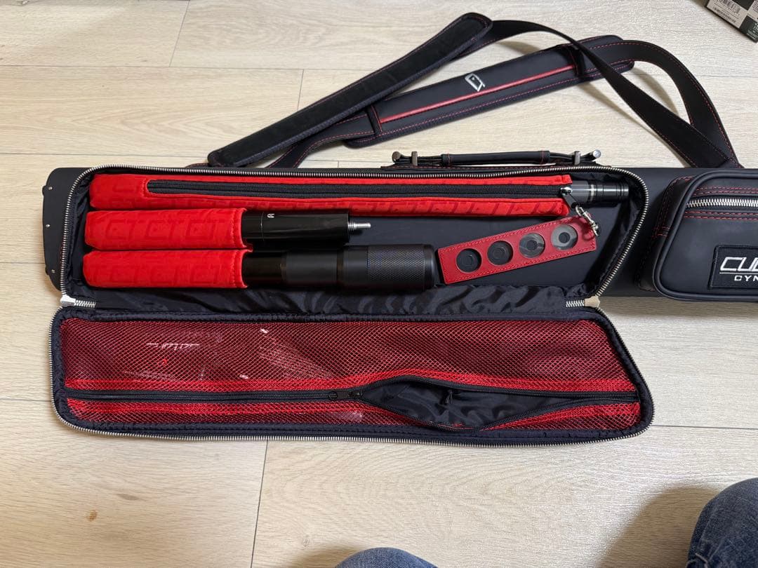 キューテック CUETEC 各種キュー, ケースなど一式（シナジーシャフト装備）