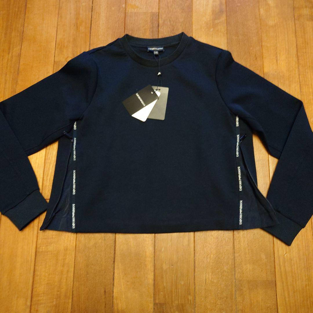 エンポリオアルマーニ　キッズ黒トレーナー１４Ａ(166CM)