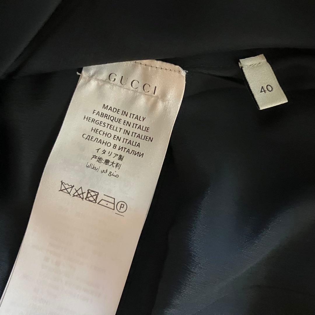 【GUCCI】いちご柄ネイビースカート