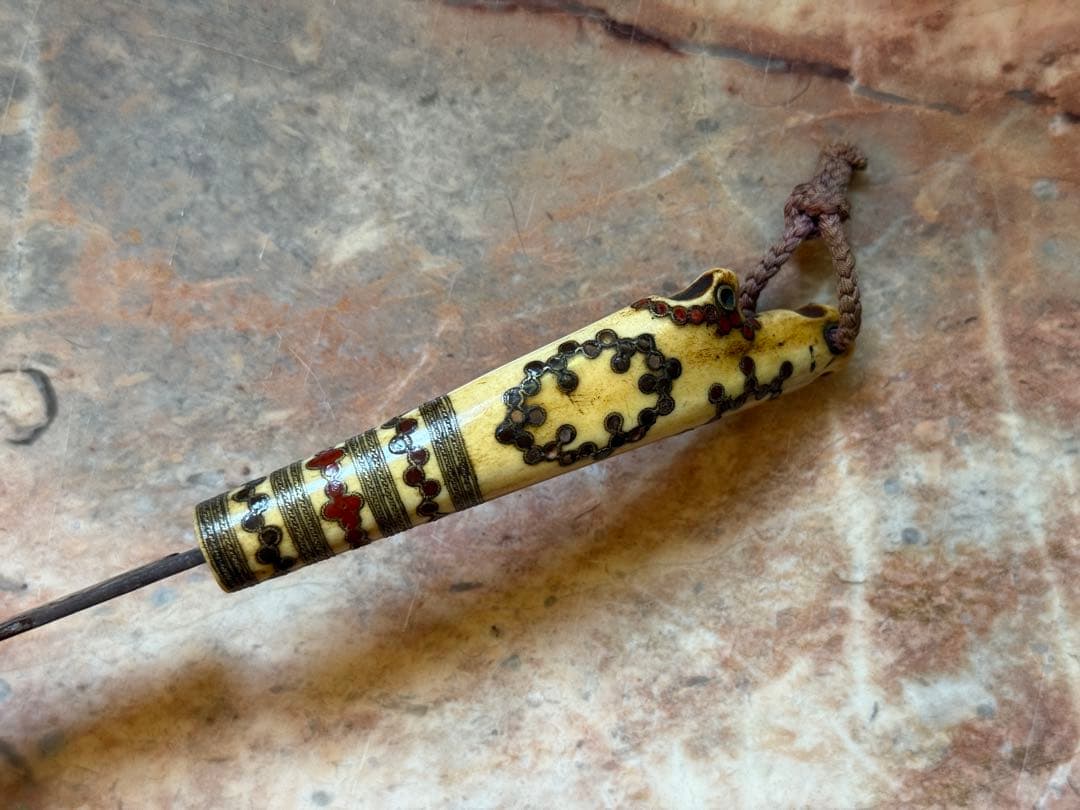 アイヌ古美術 マキリ 鹿角柄 七宝象嵌装飾 小刀