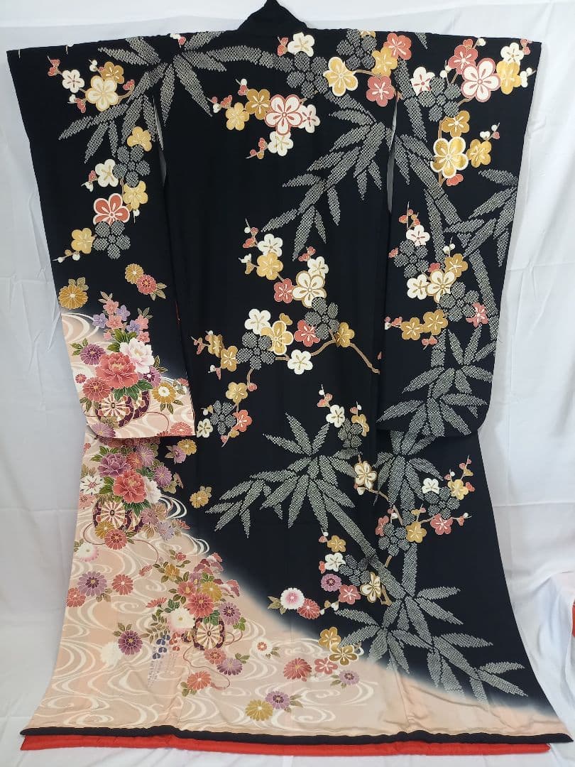 黒引き振袖 友禅 くすみピンクぼかし 花柄 花嫁衣裳