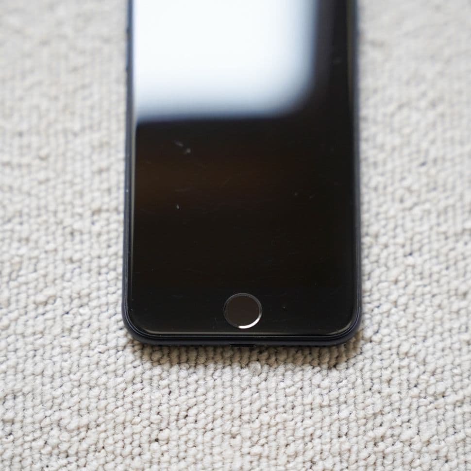 iphone SE2 128GB SIMフリー