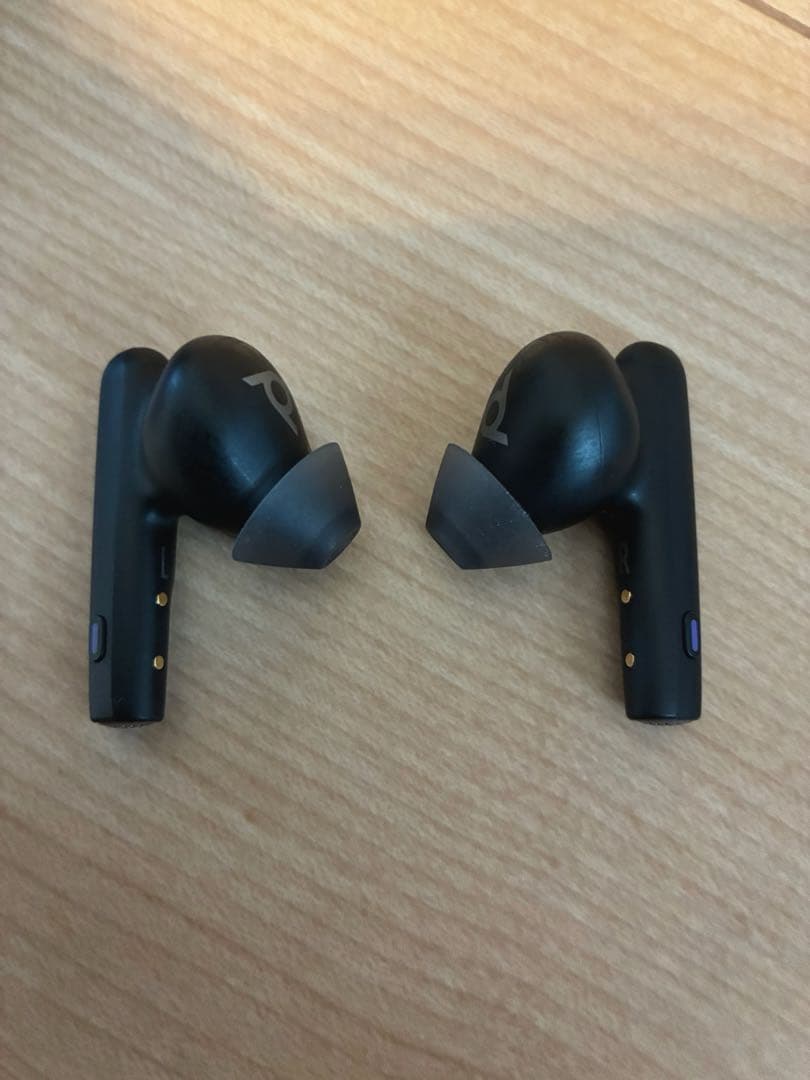 【美品】Poly Voyager Free 60 UC ワイヤレスイヤフォン