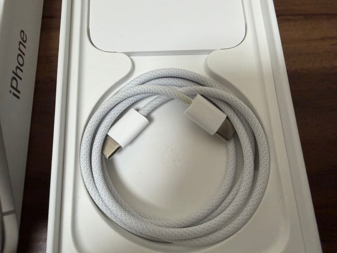 【美品】iPhone 15 Pro 256GB バッテリー最大容量98%