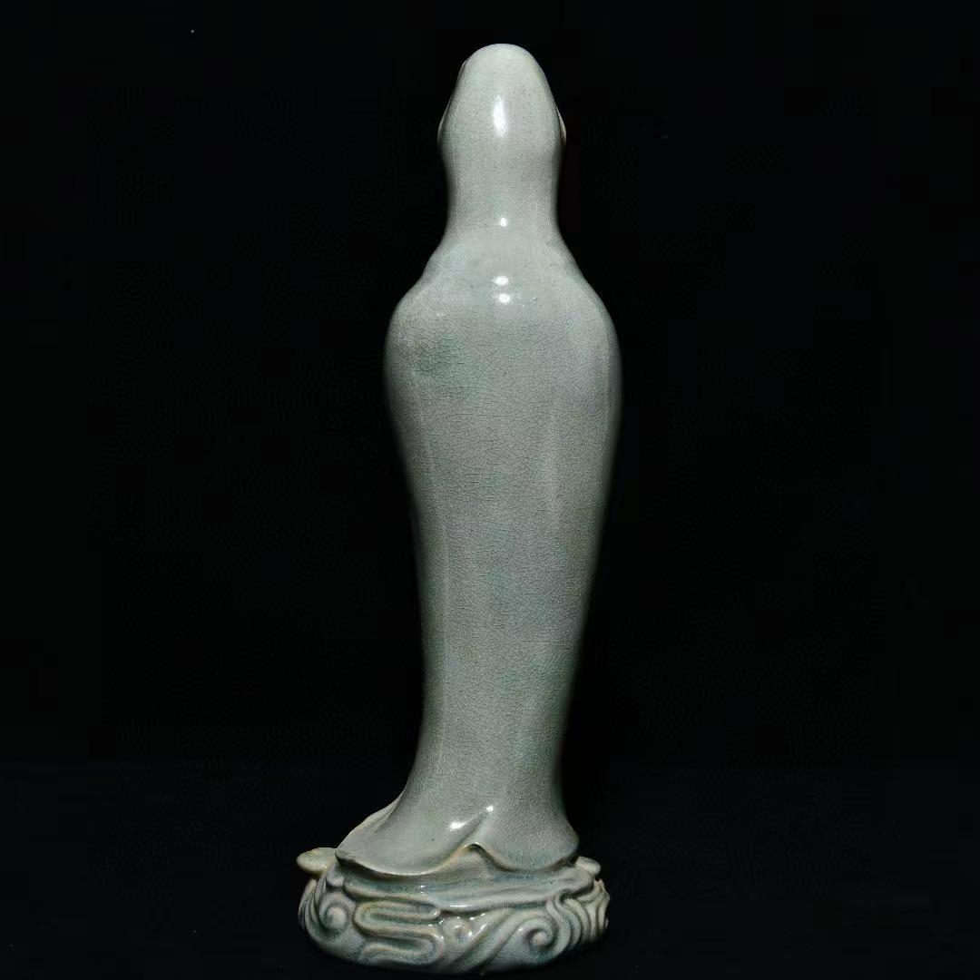 中国古美術・旧蔵の陶磁器、宝珠を持つ静かな思索の観音・12x41cm・供養仏像