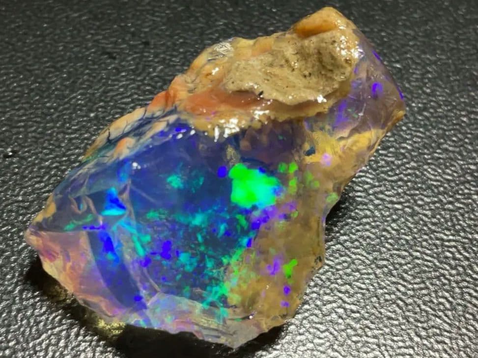 【30CT】エチオピア　オパール 原石 透明　青　紫　鉱物標本　ウェロ産