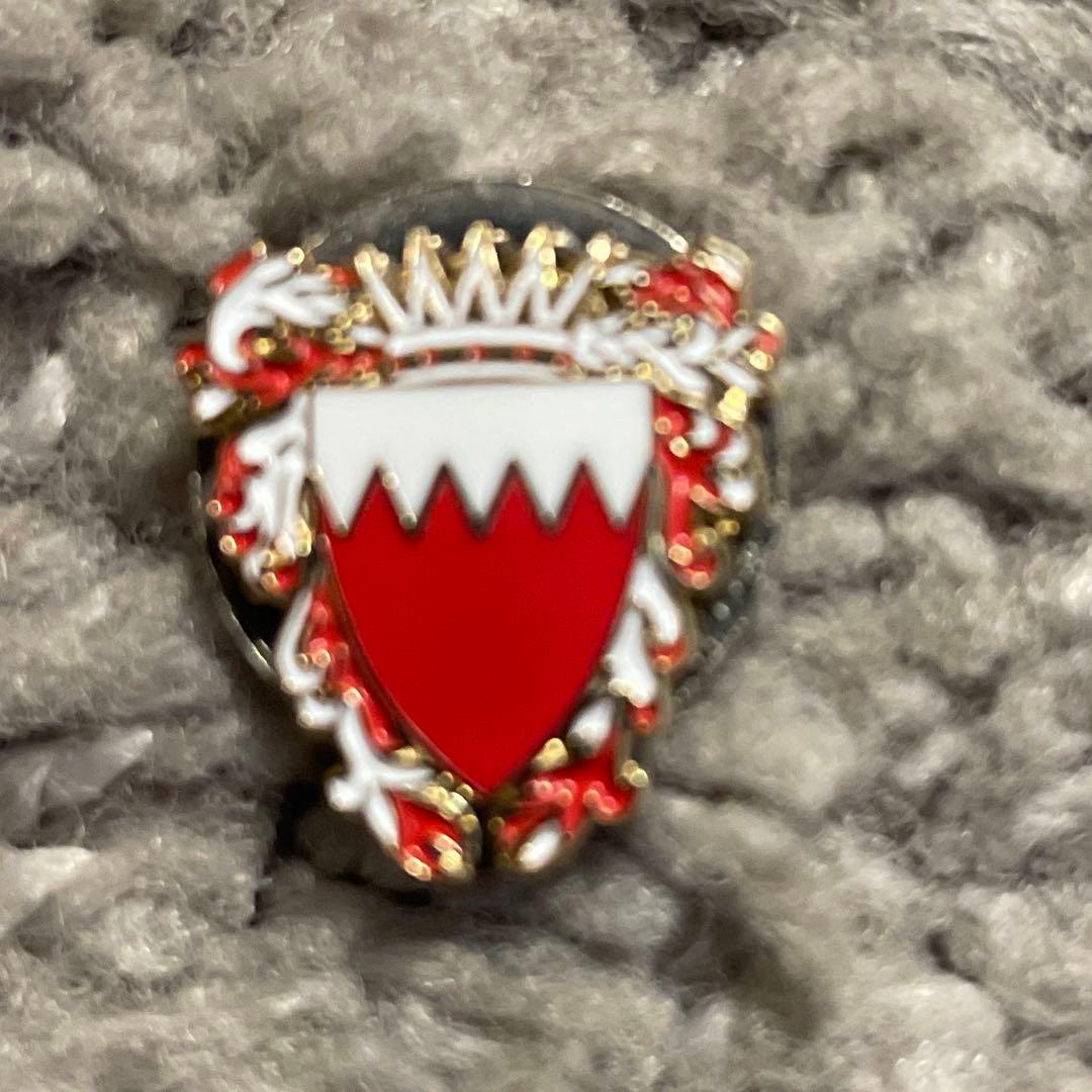 大阪　関西万博　バーレーンスタッフピンバッジ