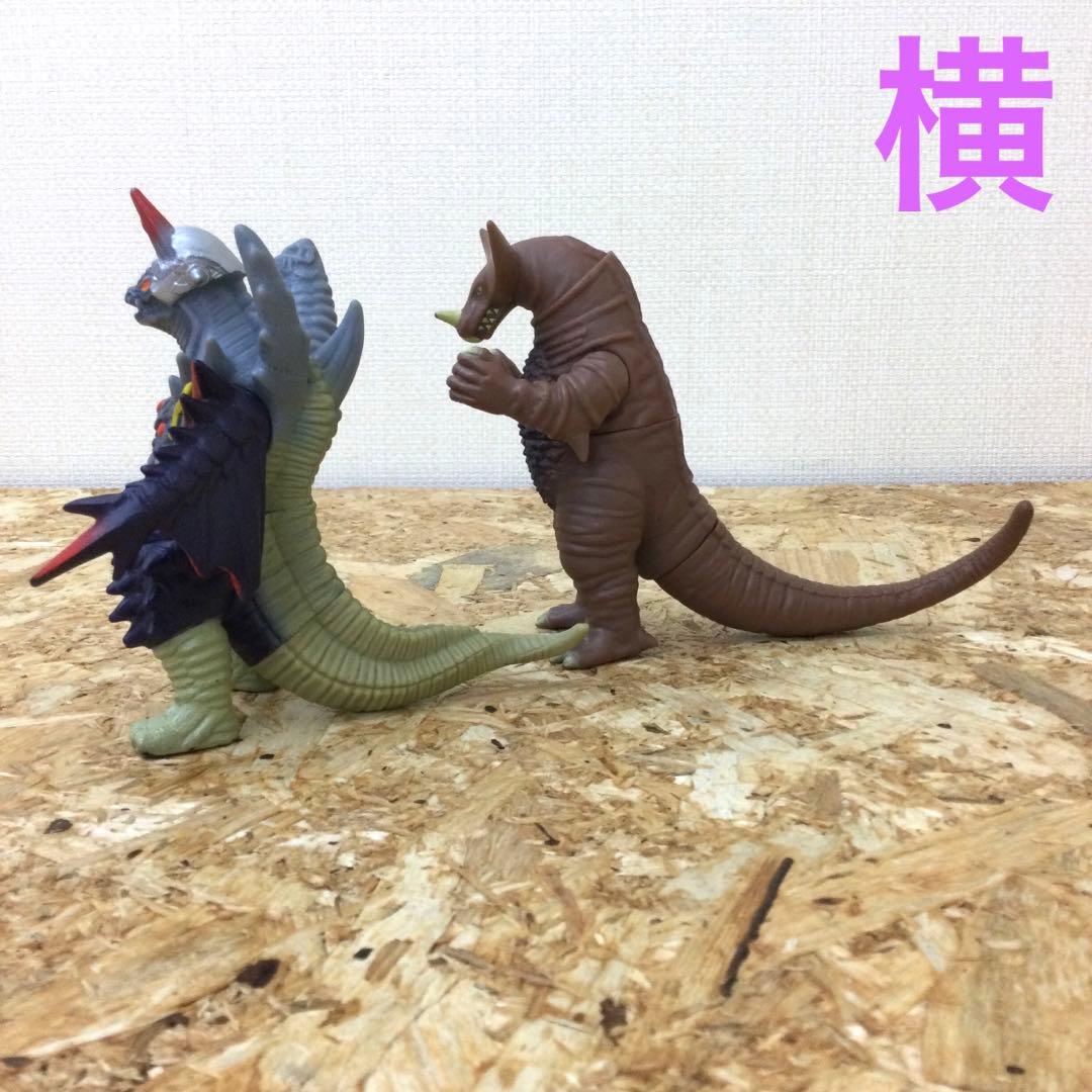 BANDAI ウルトラ怪獣　ソフビ人形　4体まとめセット　高さ12〜13cm