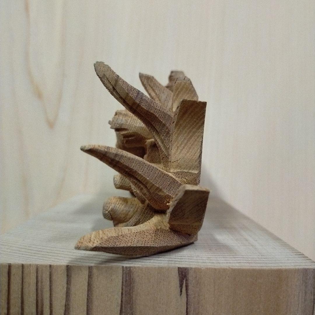 獅噛み彫刻 欅装飾品