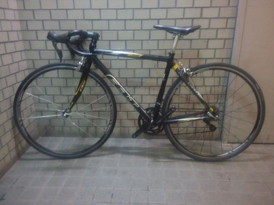 くけこ^_^返品NGさん専用　FELT Fシリーズ　F75　送料込み