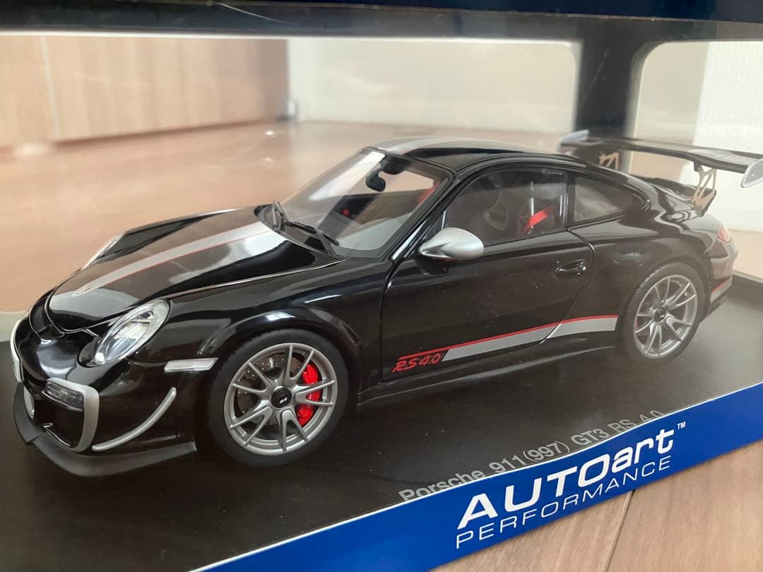 ミニカー AUTOart Porsche 911 GT3 RS 4.0 1/18