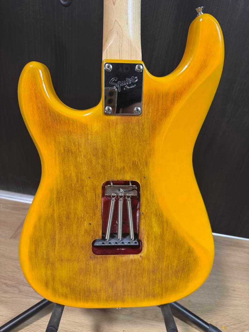 世界に1本！Squier ストラト 手仕上げバースト アルニコV搭載