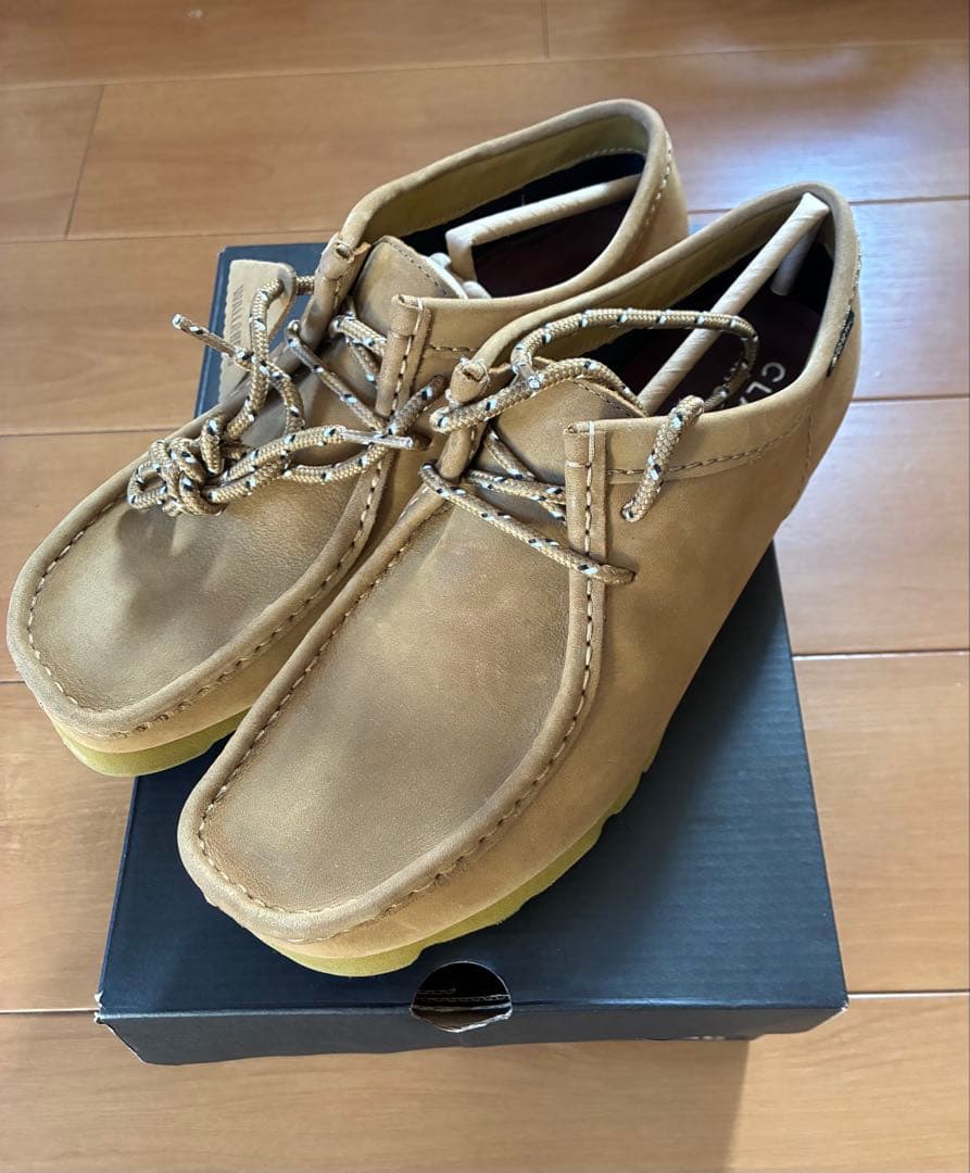 CLARKS GORE-TEX ベージュモカシン