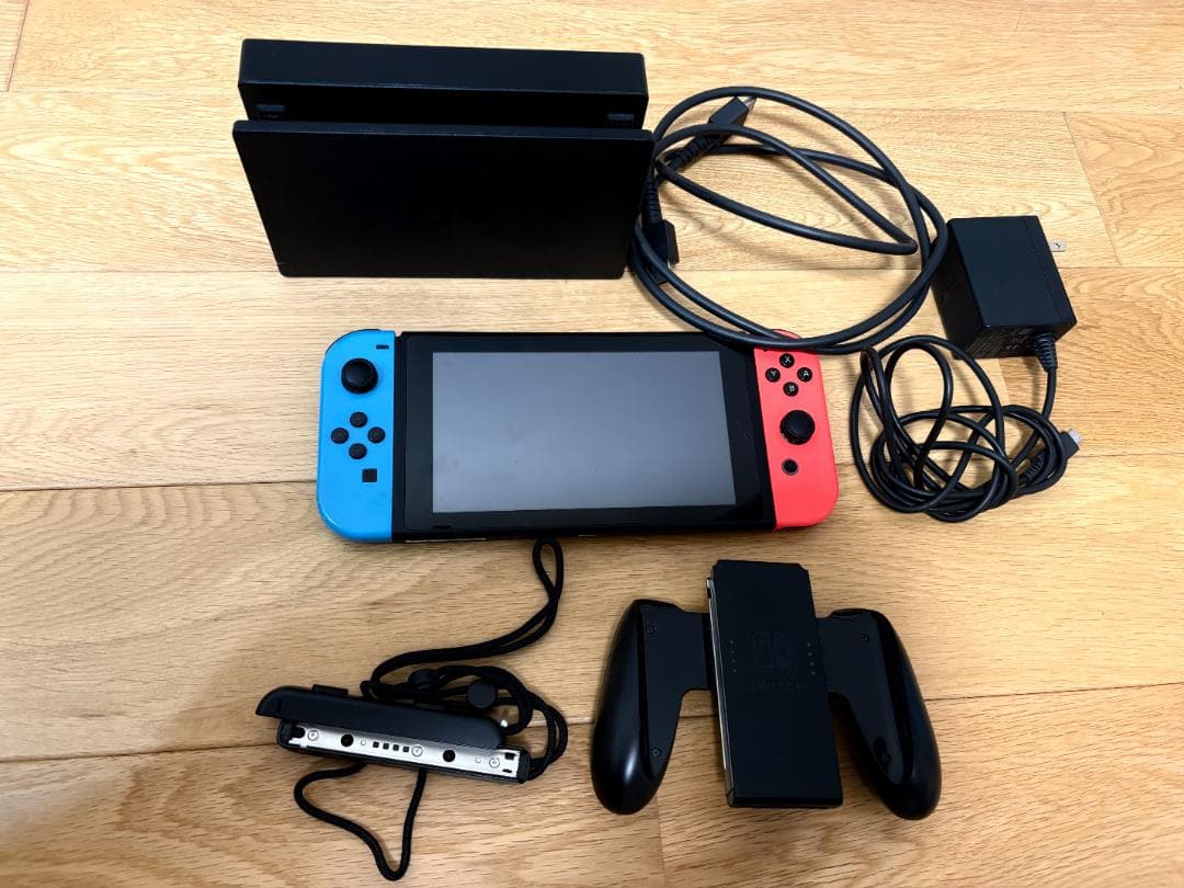 Nintendo Switch 本体 赤/青 Joy-Con（箱無し）