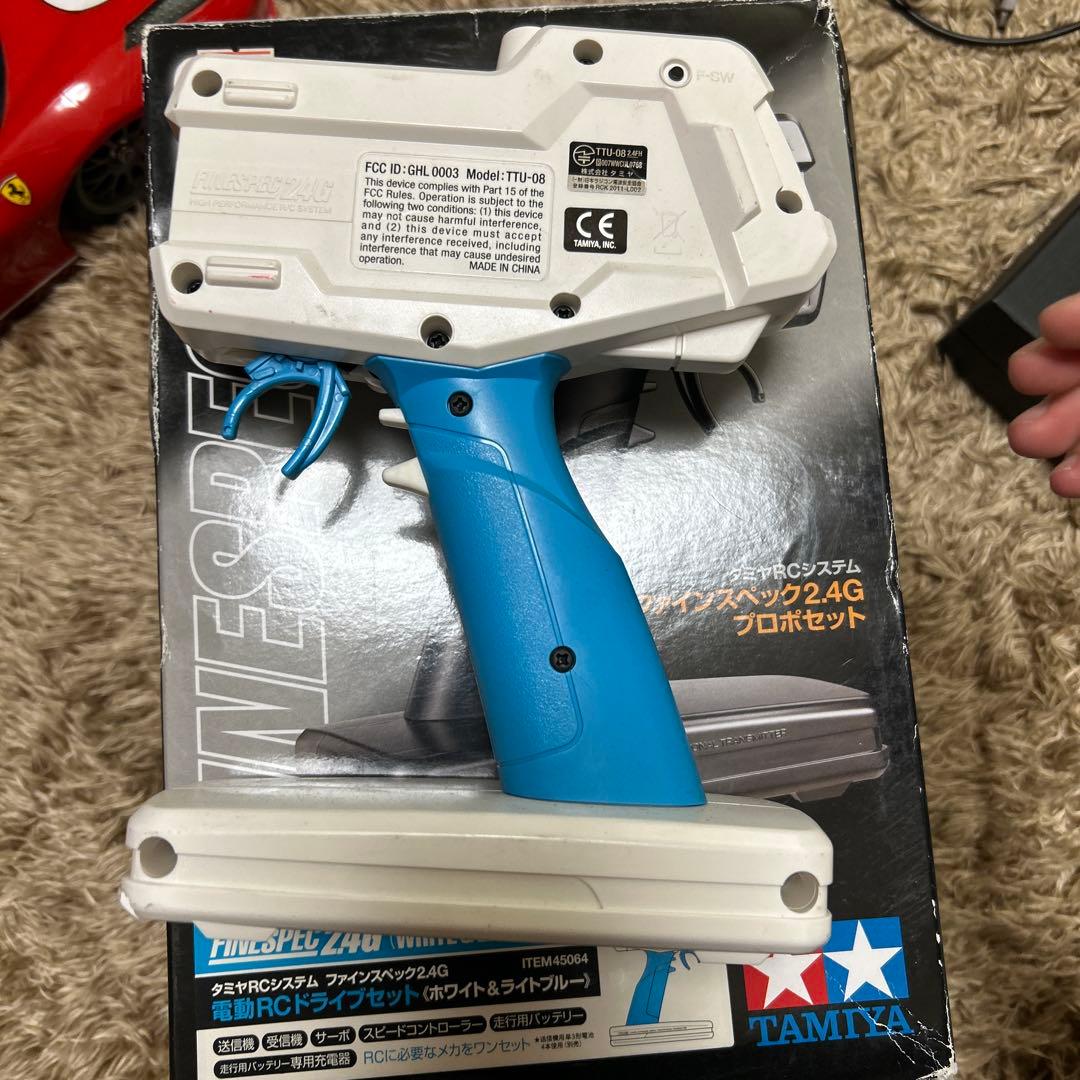 Ferrari RCカー Tamiya 240リモコン付き