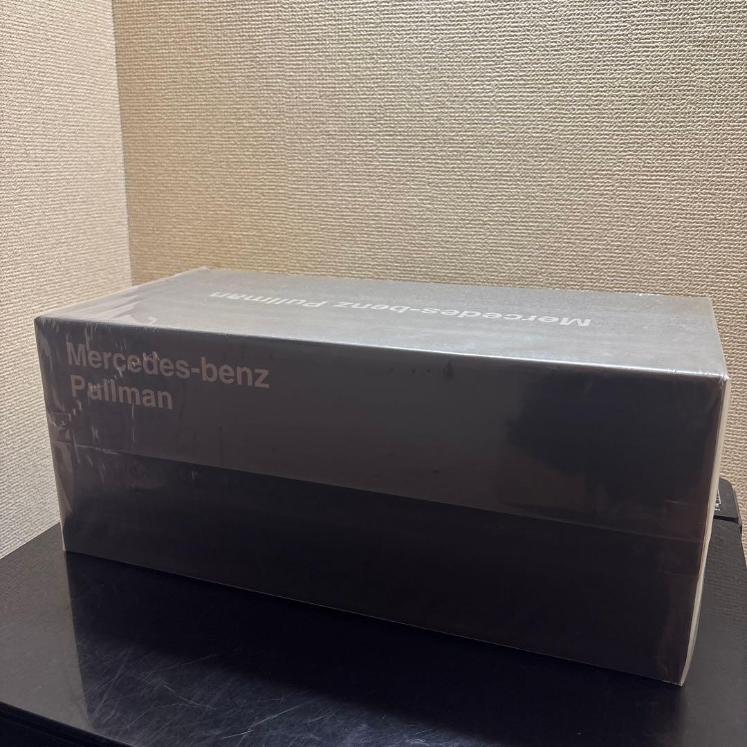 Kengfai 1:18 ベンツプルマン ミニカー