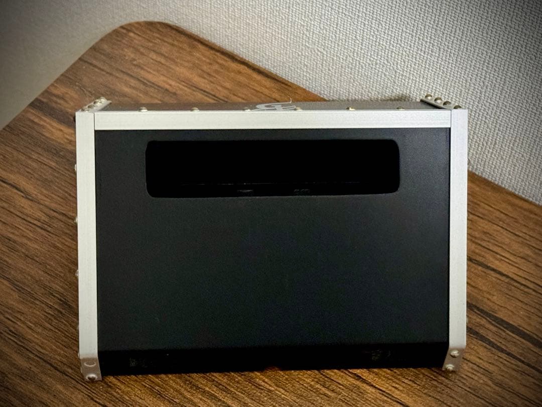 【美品】氷室京介 スマホスタンド 無電源スピーカー　khロゴ　コロガシ