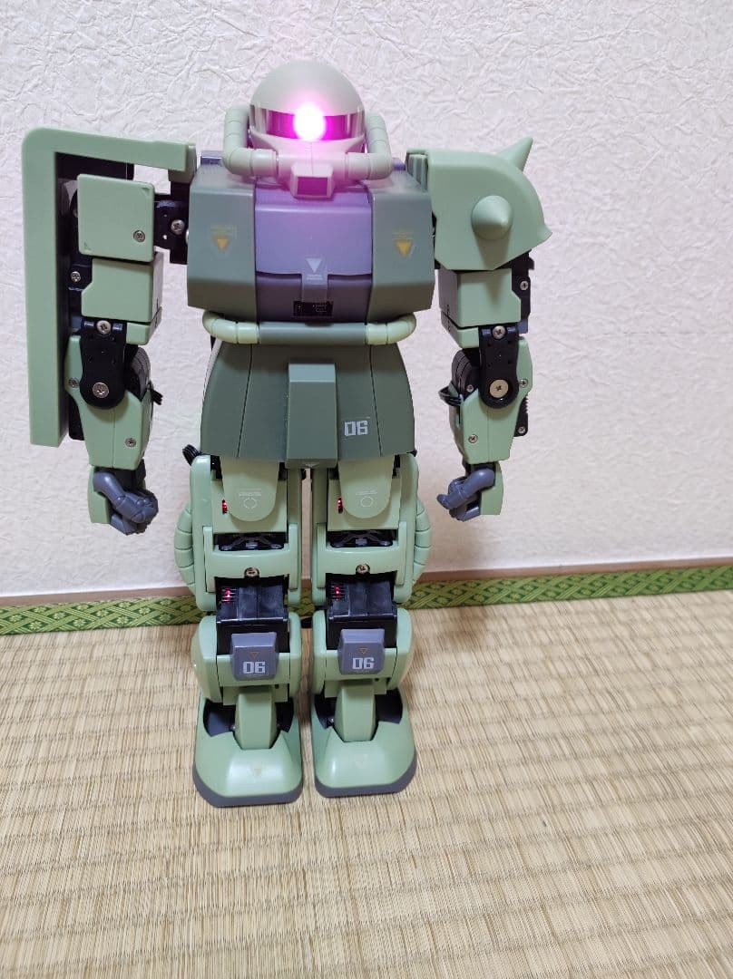 ジオニックテクニクス　ザク　【動作確認済み】