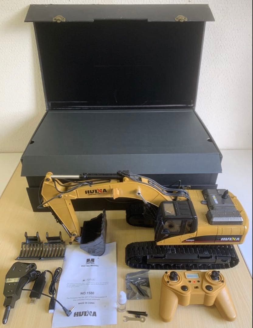 HuiNa Toys 1580 1/14 RC 油圧ショベル キャタピラ 金属製