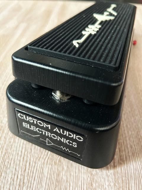 MXR MC404 CAE WAH ワウペダル CUSTOM AUDIO