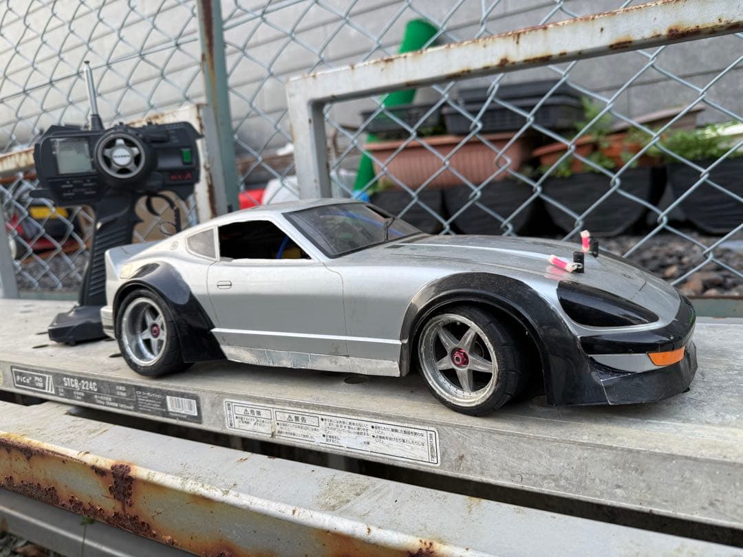 京商？　エンジンラジコン