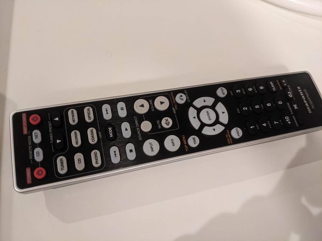 Marantz PM6006（マランツ）のプリメインアンプ