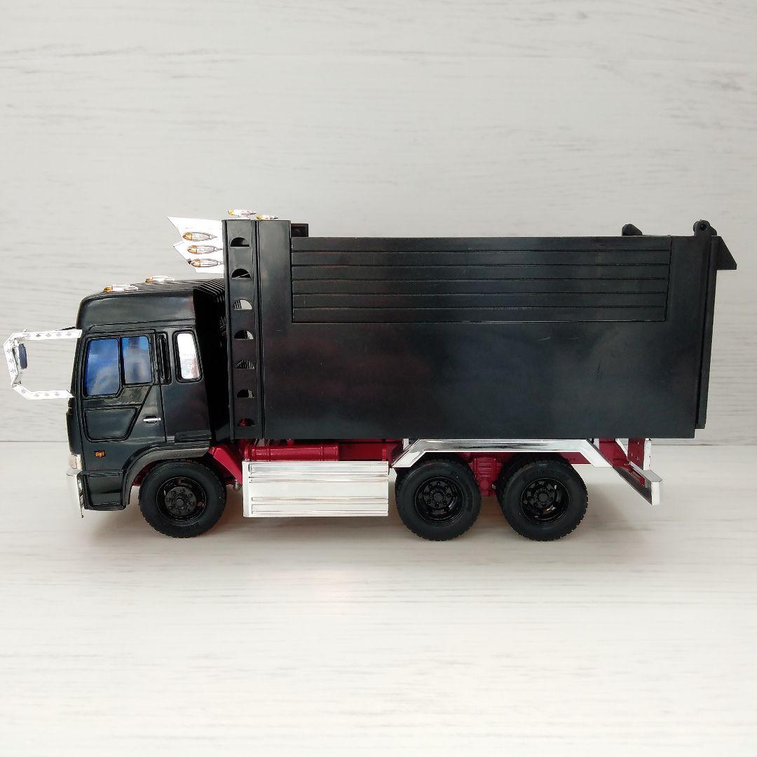 プラモデルデコトラ1/32 深箱ダンプ完成品