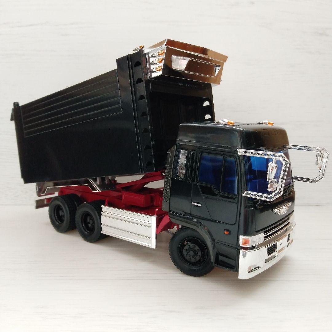 プラモデルデコトラ1/32 深箱ダンプ完成品