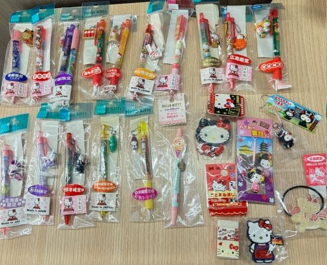ご当地キティ ストラップ ボールペン 他 まとめ売り ハローキティ