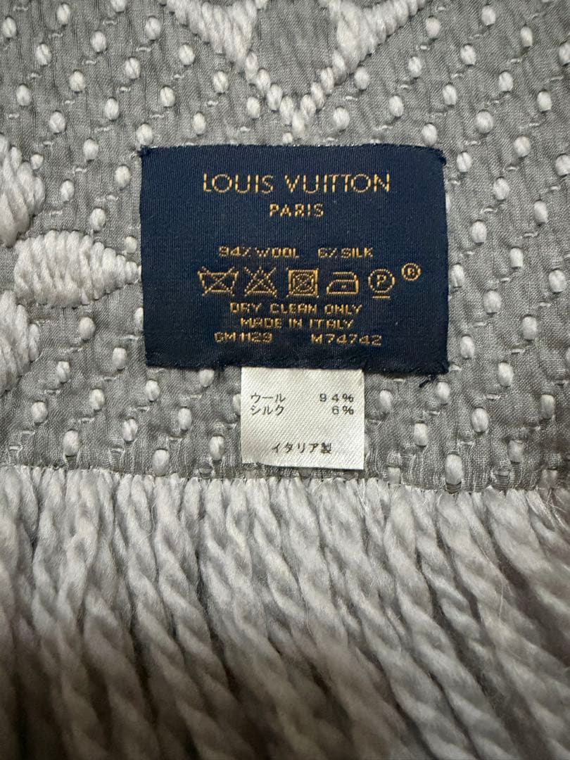 美品　LOUIS VUITTON グレー マフラー　ルイヴィトン　ルイビトン