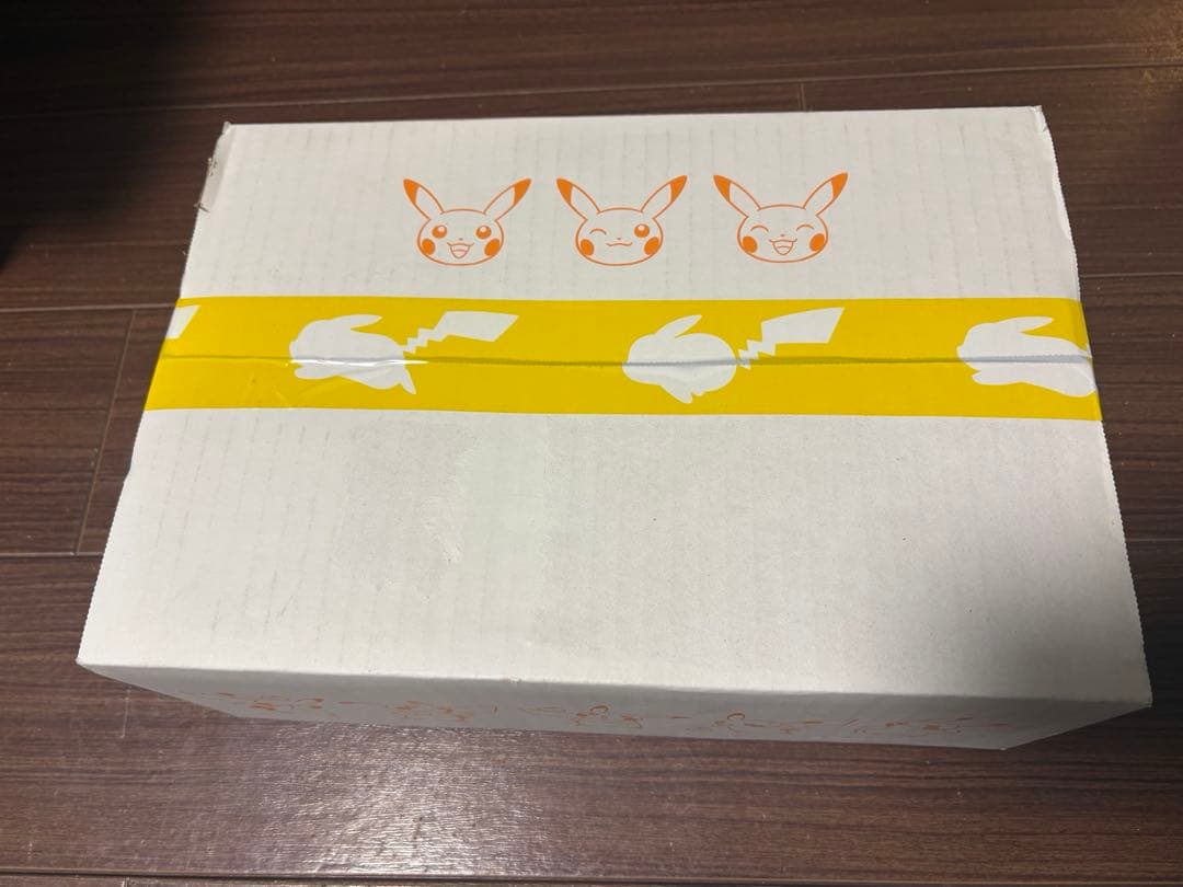 【新品未開封】 25周年 ゴールデンボックス【ポケセン産】