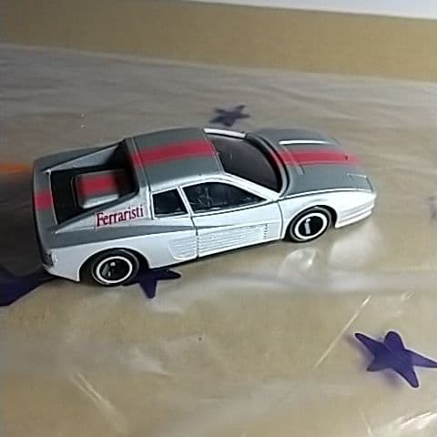 特注トミカ　フェラーリ　テスタロッサ　日本製