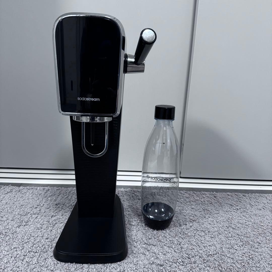 SodaStream Art ブラック 炭酸水メーカー ボトル付き　ガス付き