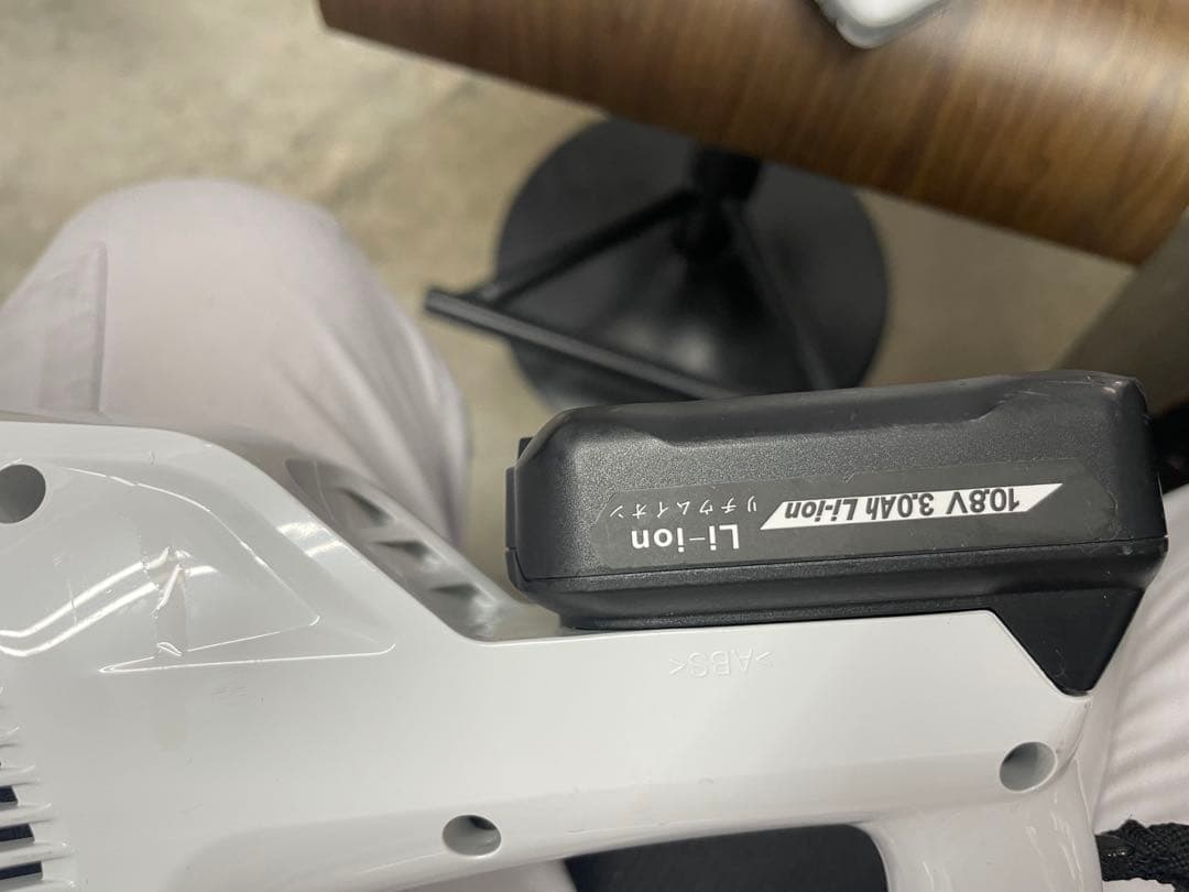 マキタ　掃除機　CL−07FD makita 充電式クリーナー