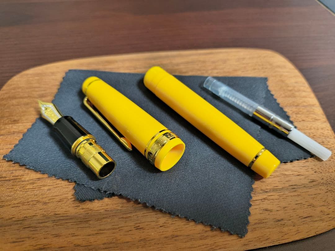 【希少】セーラー万年筆 21金 イエロー B(太字)コンバーター付