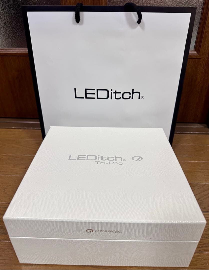 LEDitch Tri-Pro 1台<美容器>