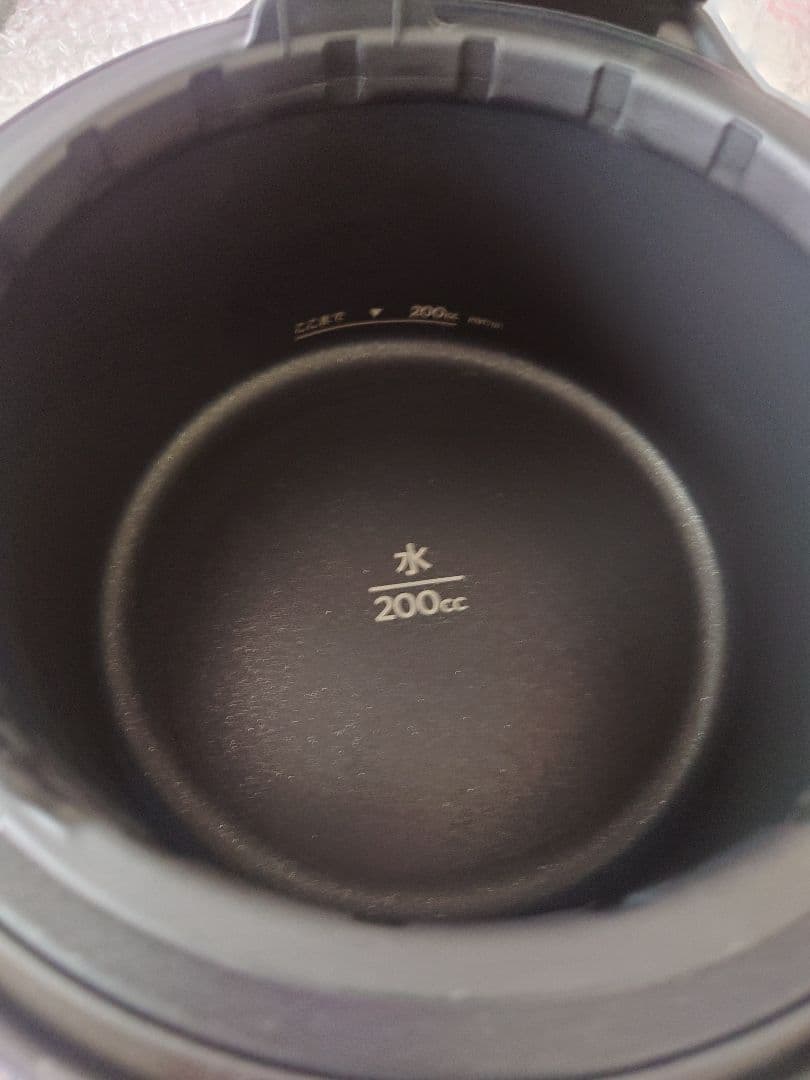 バルミューダ ザ ゴハン 3合炊き電気炊飯器 中古品