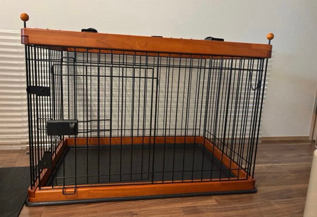 犬用ケージ 金属と木製フレーム　ほぼ未使用　小型犬　屋根付き
