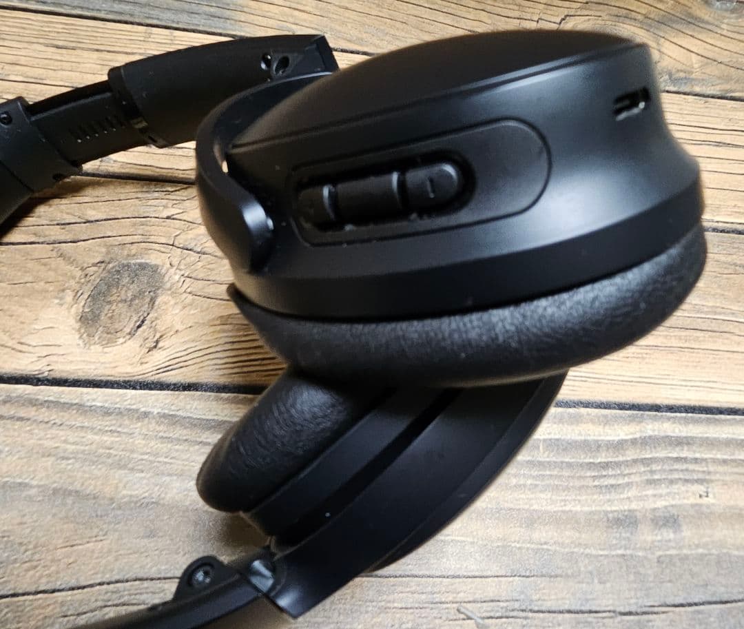 激安‼️bose ヘッドホンノイズキャンセリングQC45本体美品　ケース傷•汚れ