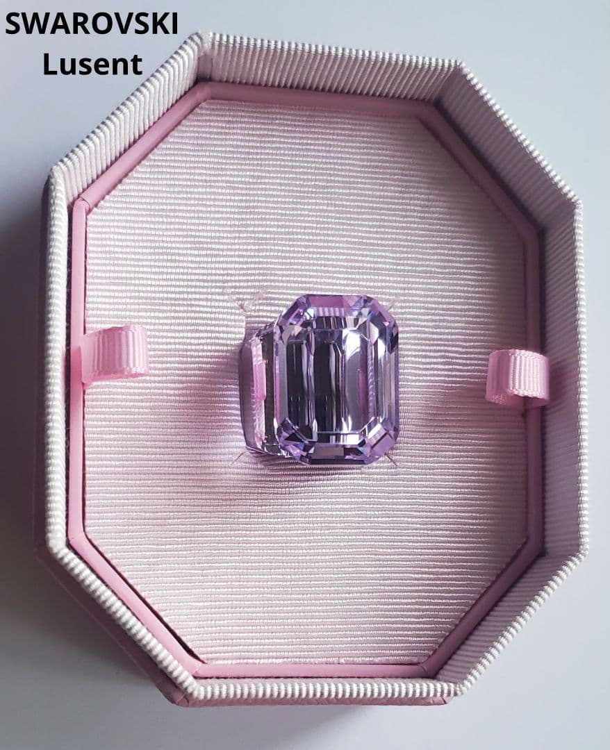 SWAROVSKI　スワロフスキー　Lucent　カクテルリング　ジュエリー