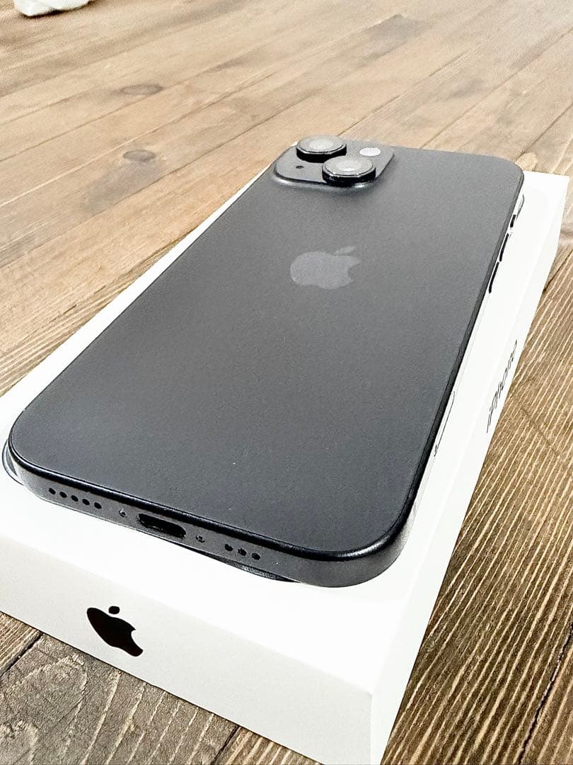 【美品】iPhone 15 256GB SIMフリー 【バッテリー容量94%】